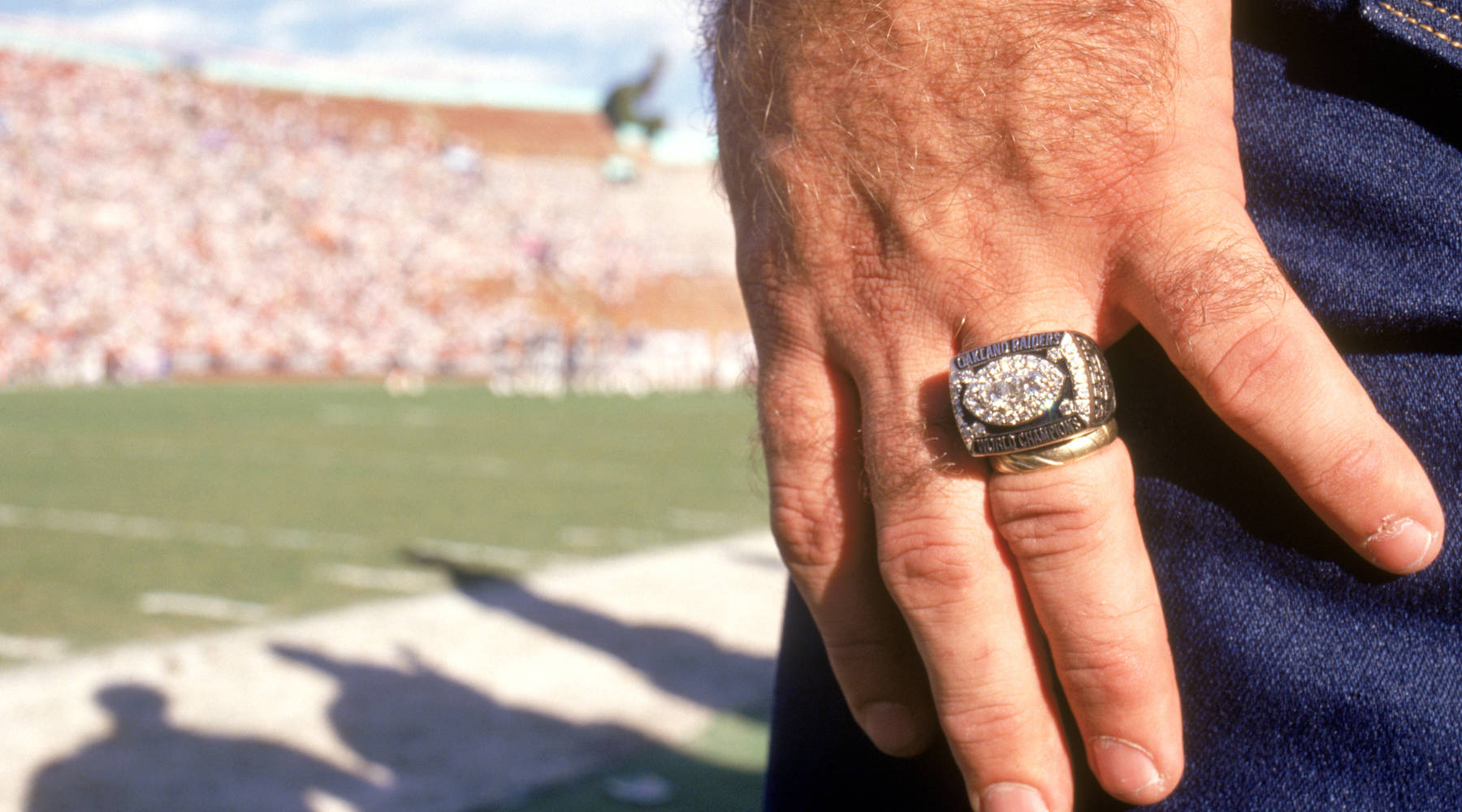 Super Bowl ring up for auction 