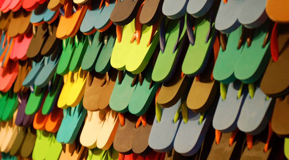 The Evolution & History of Flip-flops Around the World
