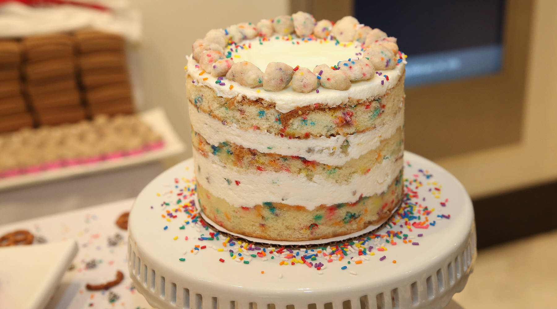 18th birthday cake Archives - Mel's Amazing Cakes