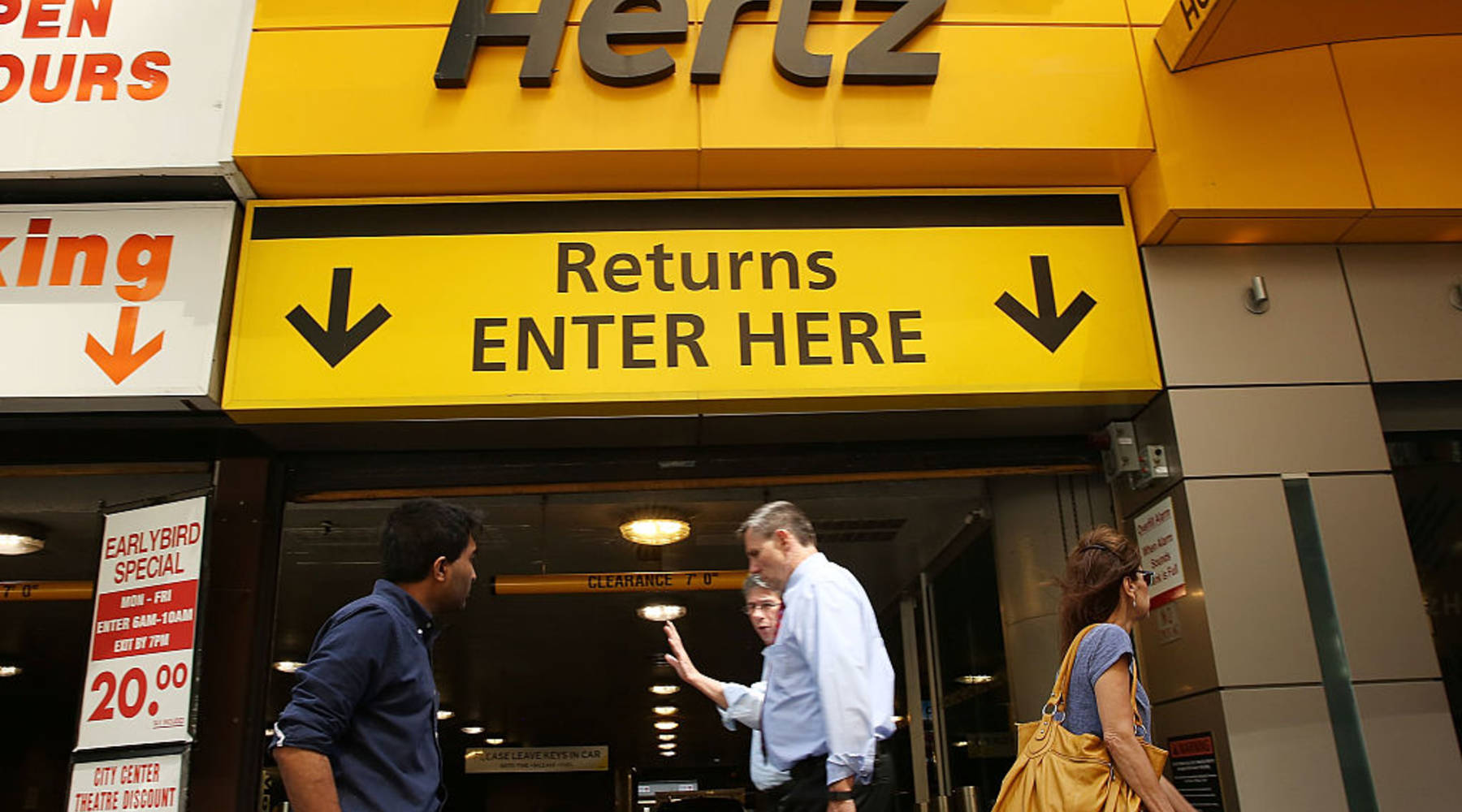 Hertz Global holdings Inc. лого. Hertz Global holdings. Us car Rental Business Hertz.