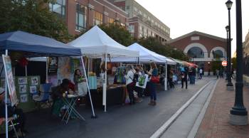 Stackt Market's Holiday Hills Is Like Stepping Into Santa's Backyard -  Narcity