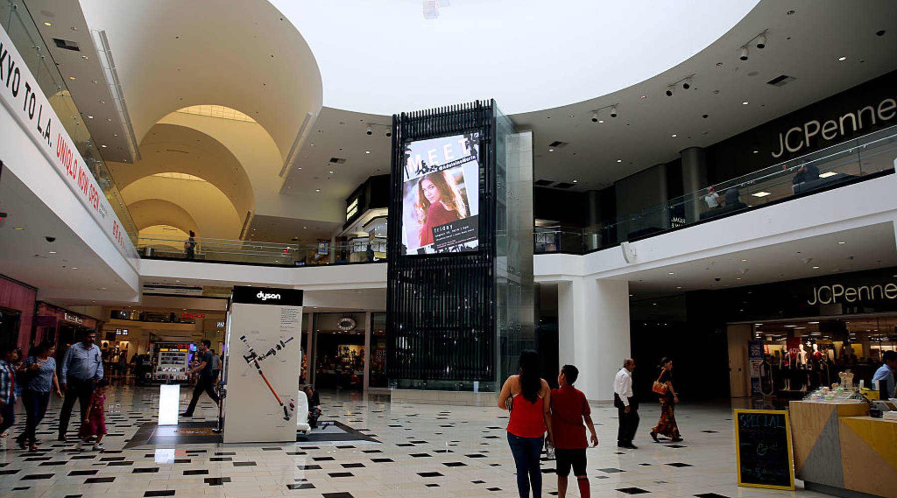 Glendale Galleria mall in Southern California - Los Angeles Times