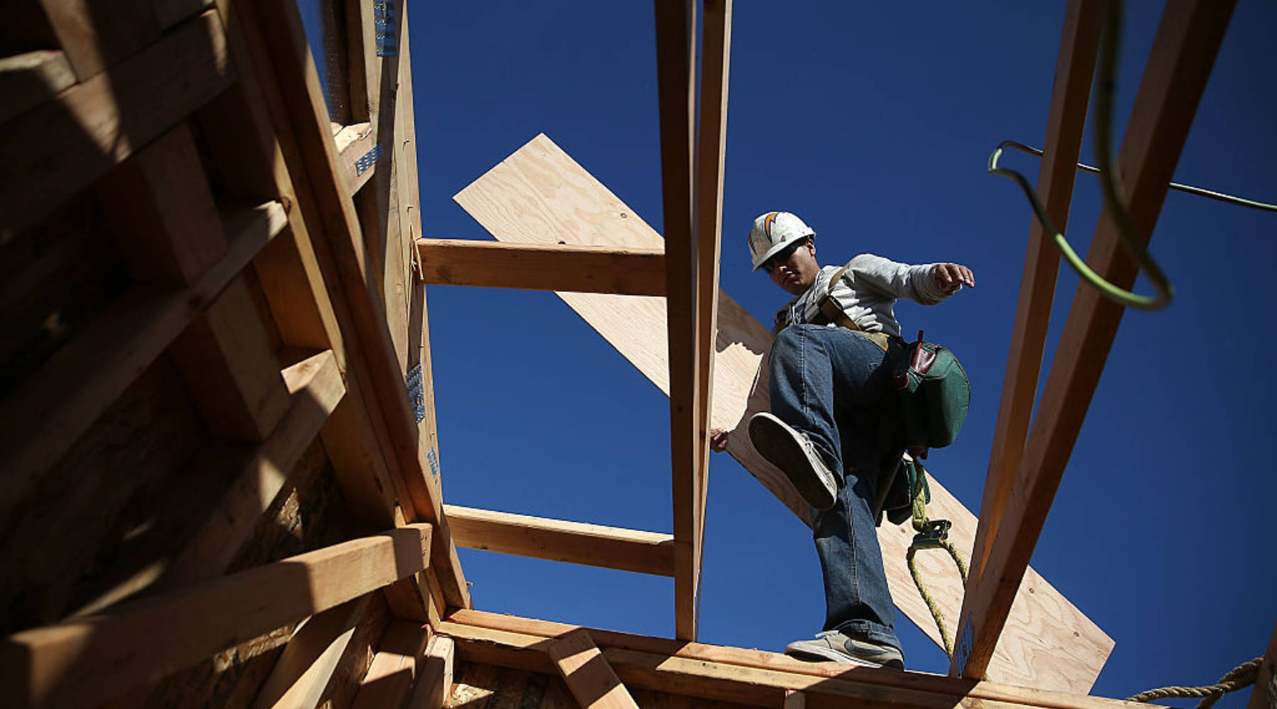 New homes taking longer to build because of supplies, labor shortage