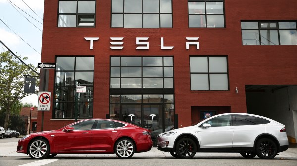 Teslas Smart Summon Needs A Lot Of Work Marketplace