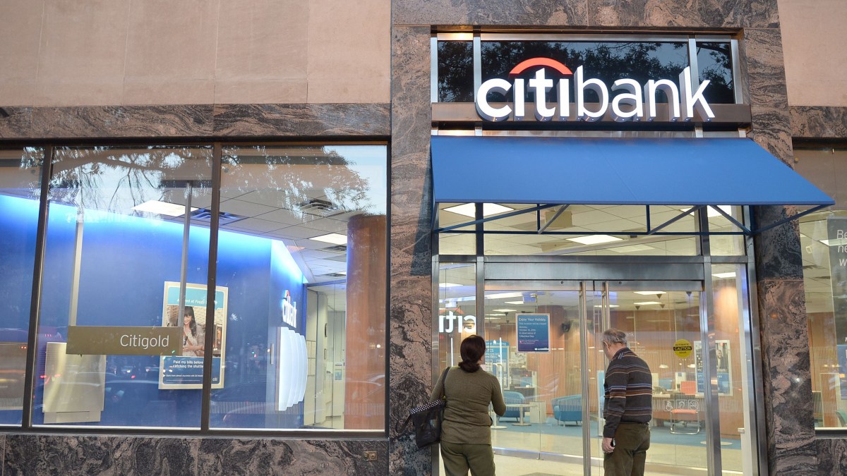 Why does Citi want to open more branches in the age of online banking