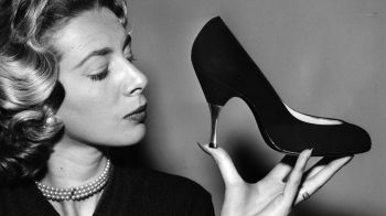 Hello lover: Women and their shoes - Marketplace