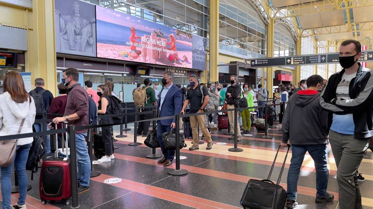 File:Reagan National Airport.jpg - Wikimedia Commons