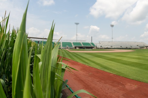 Field of Dreams game moved to 2021