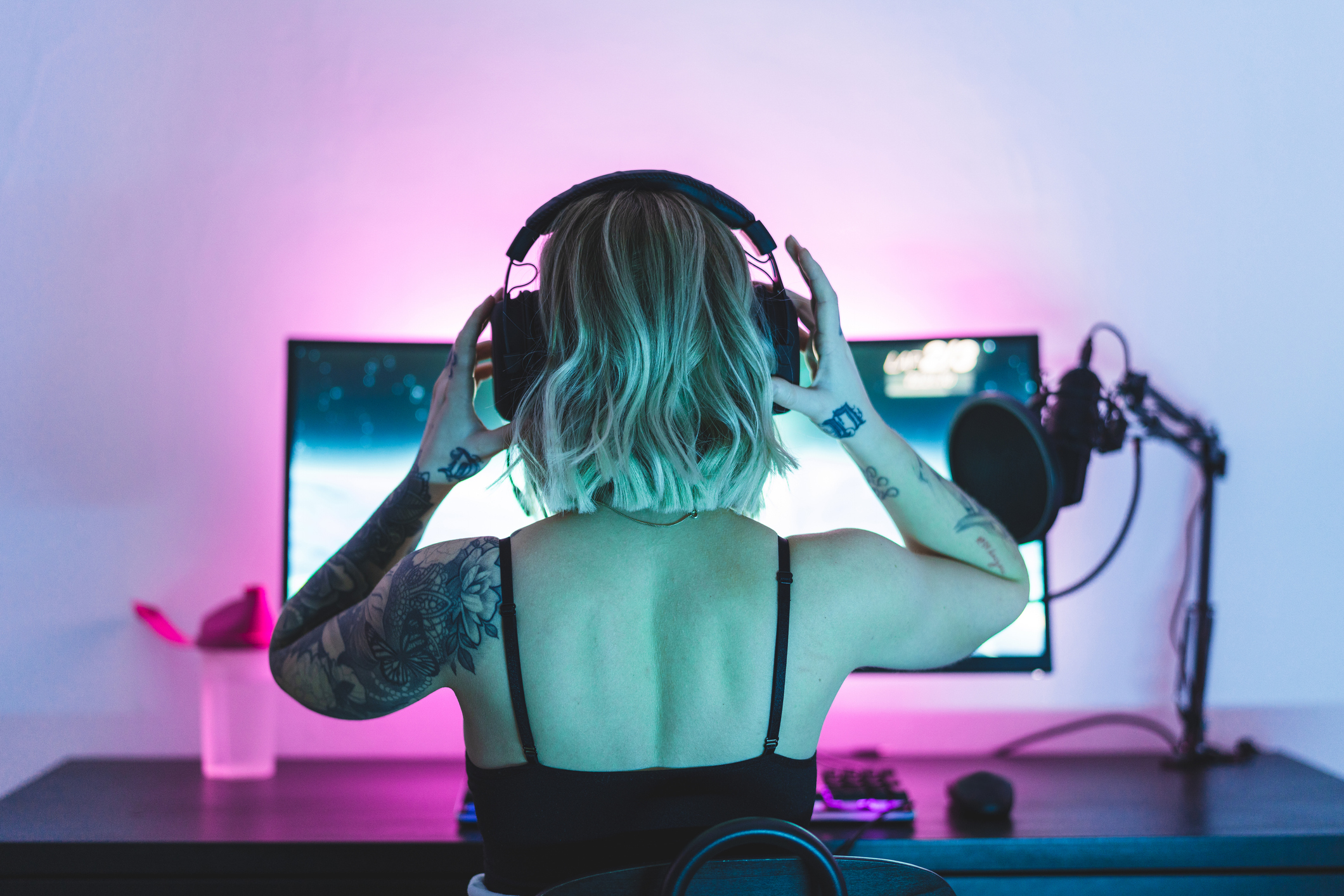 Top Female Gaming Influencers on  - IZEA