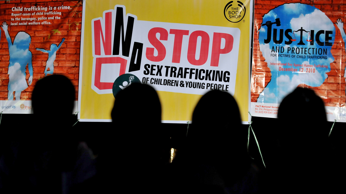 Sex traffickers are increasingly turning to social media for victim  recruitment - Marketplace