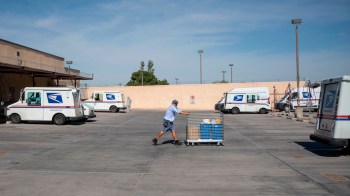 U.S. Postal Service set to lose $6.5 billion this year