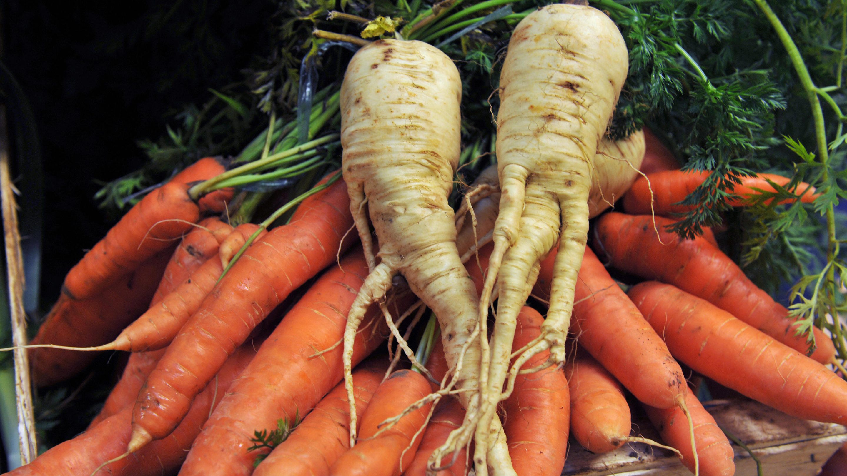 British Shoppers Turn to Wonky Vegetables as Food Price Inflation