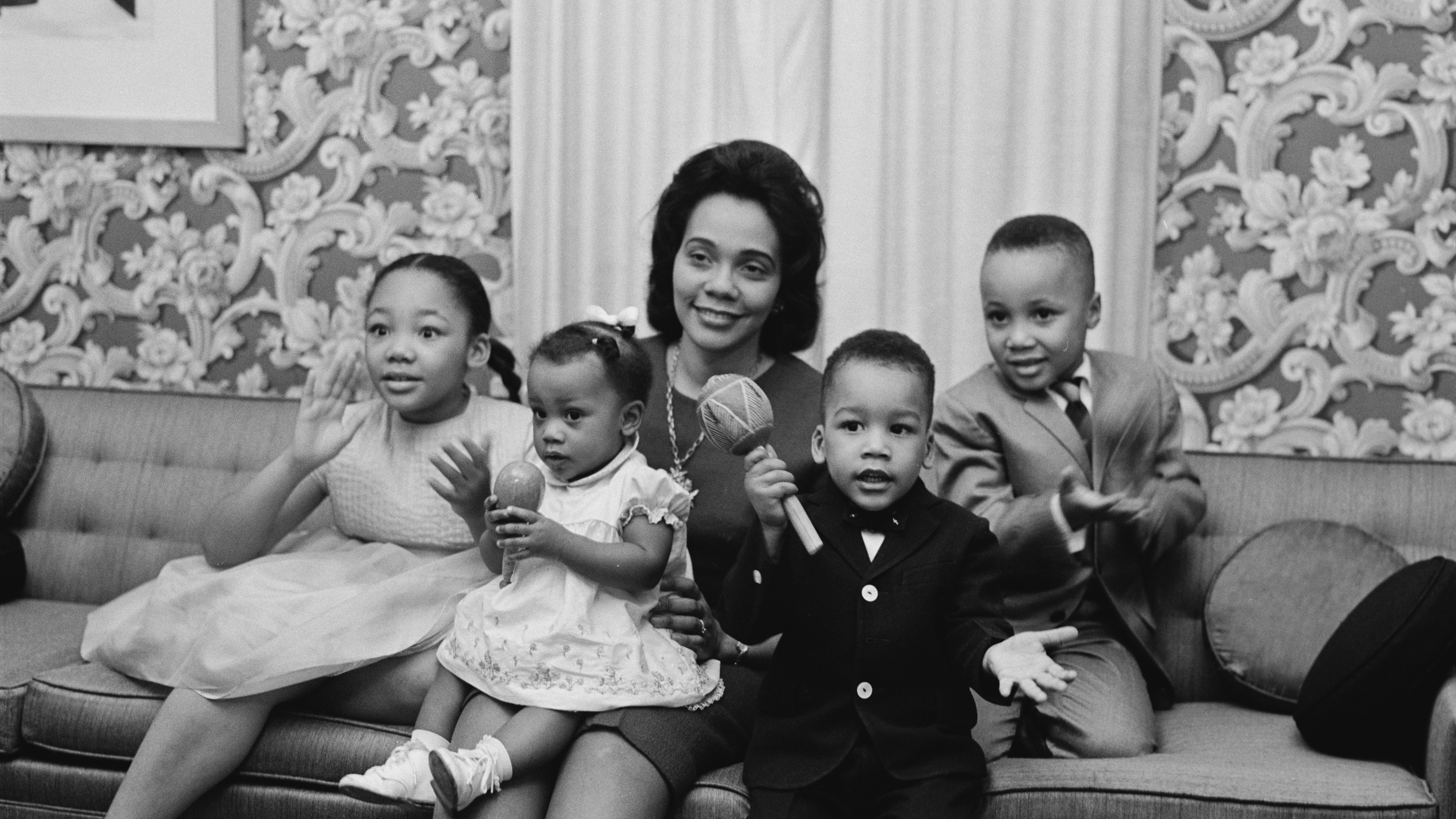 martin luther king jr pictures of his family