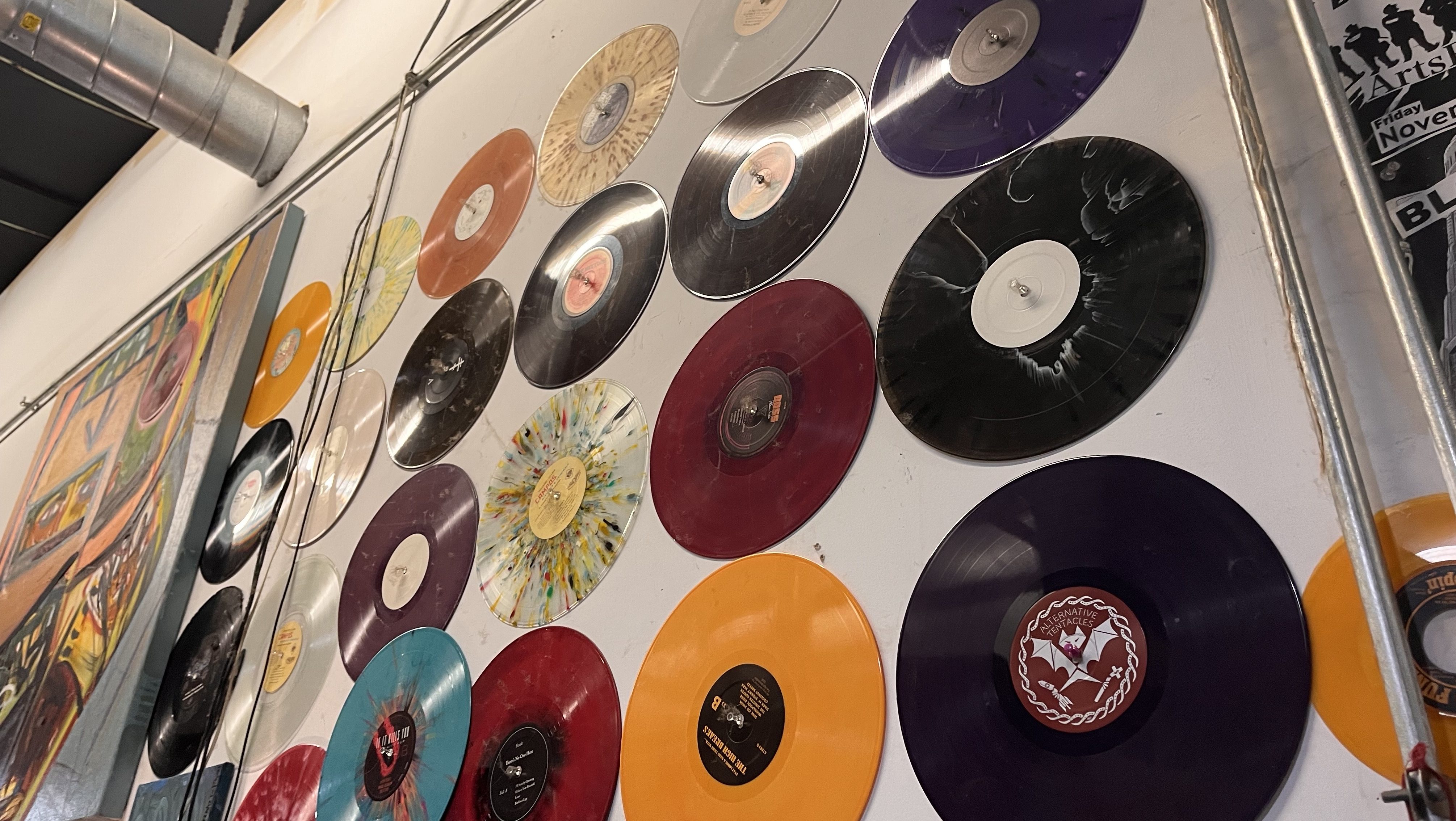 How LP plants are handling booming vinyl - Marketplace