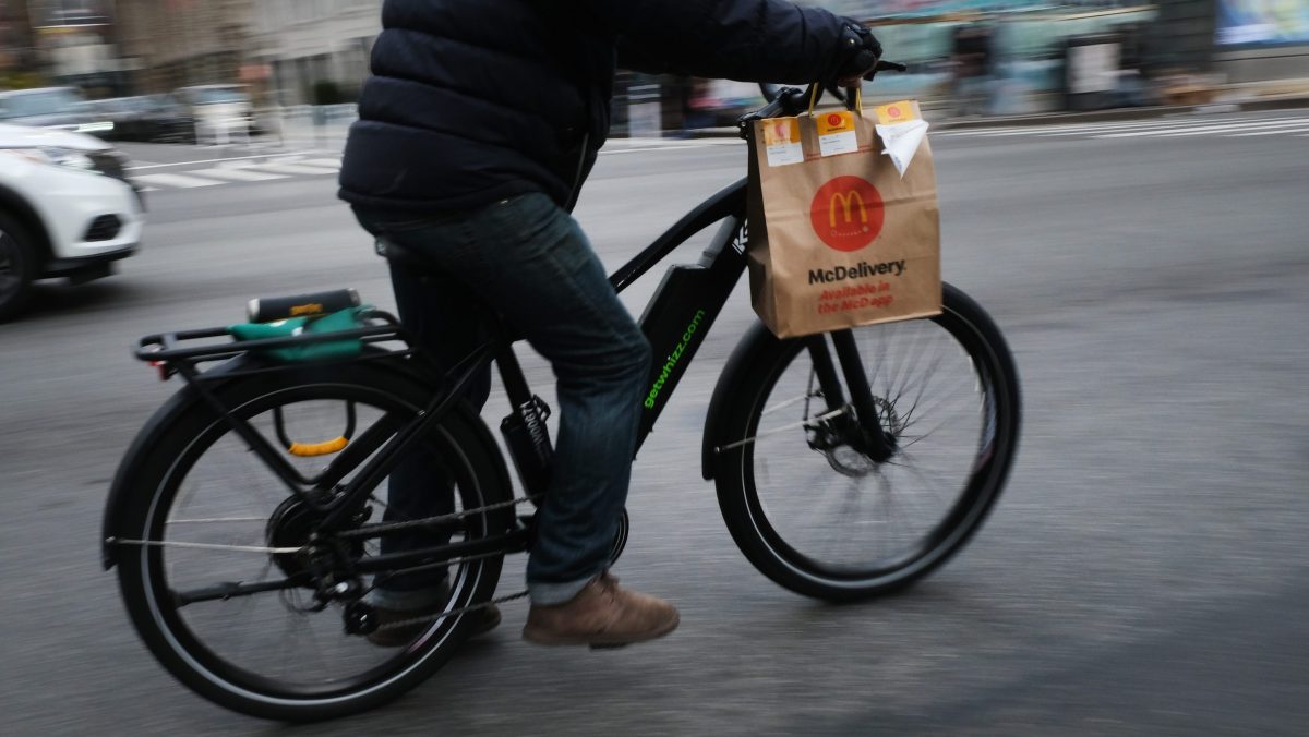 NYC sets minimum wage for app delivery workers Marketplace