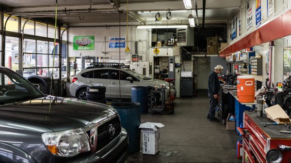 Luxury car repair center, Car Workshop