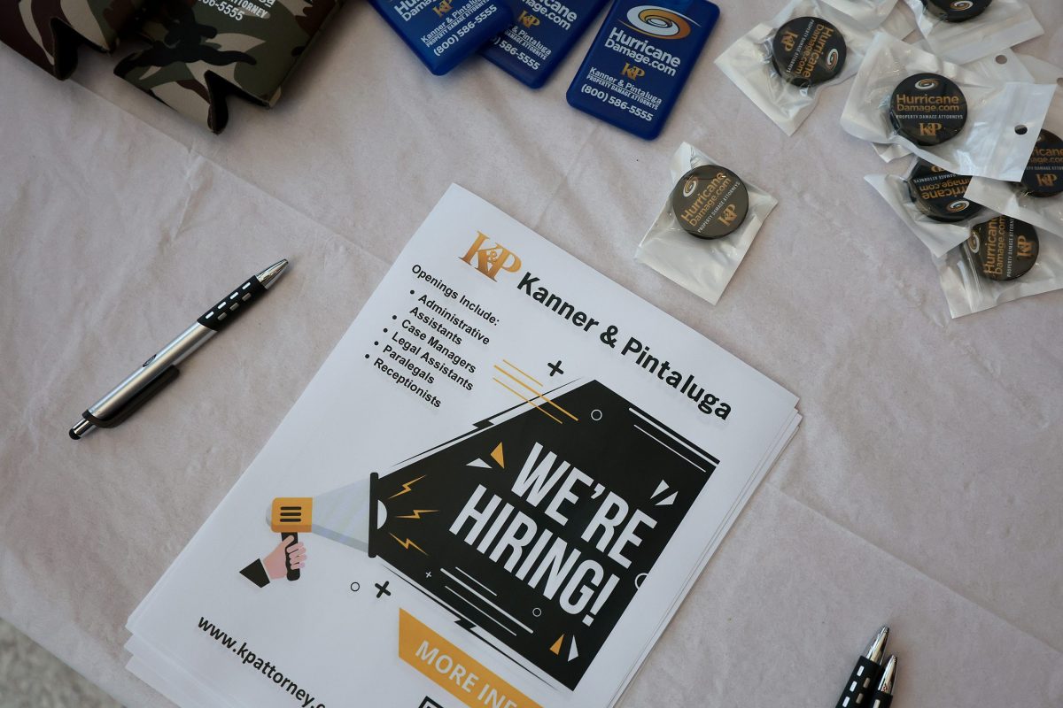 As labor market cools, job seekers must apply early and often – Marketplace