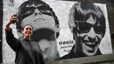 What incentive does Oasis have to get back together now?