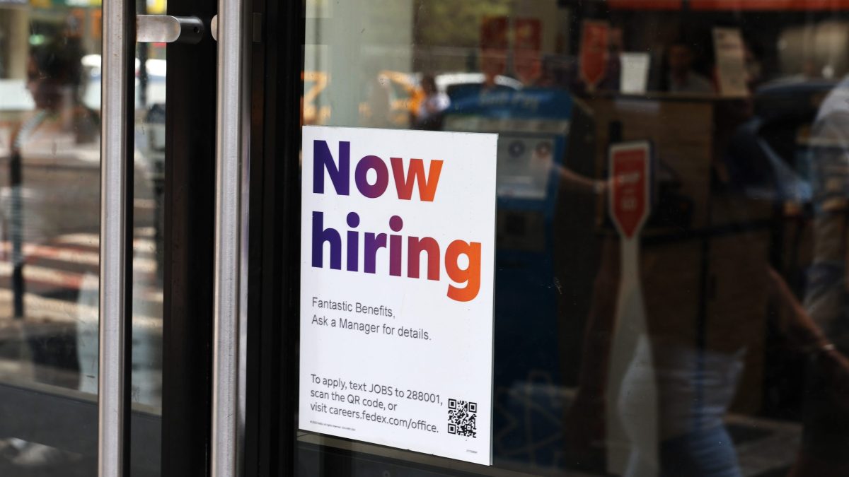 Why economists are struggling to predict jobs growth – Marketplace