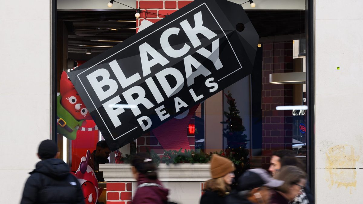 Why you’re already getting Black Friday deals and promos – Marketplace